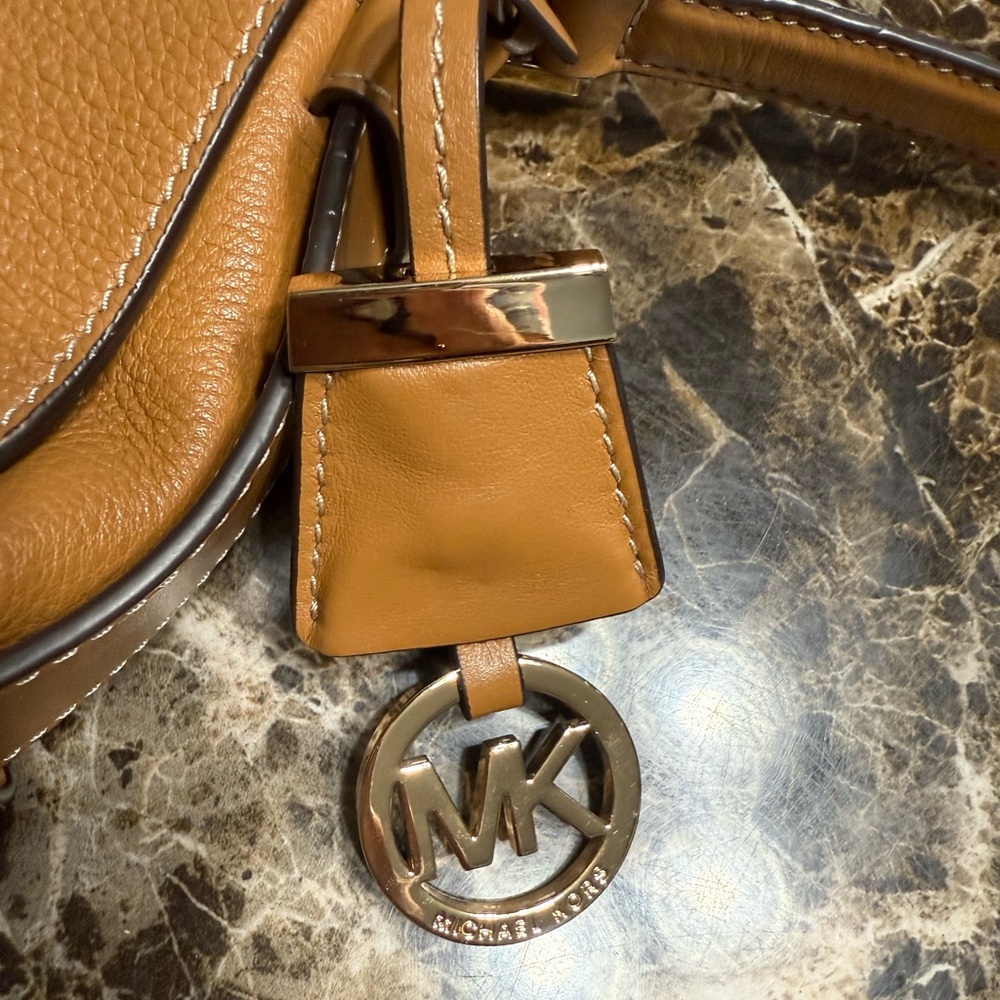 Michael Kors Crossbody Bag - Picture 12 of 15